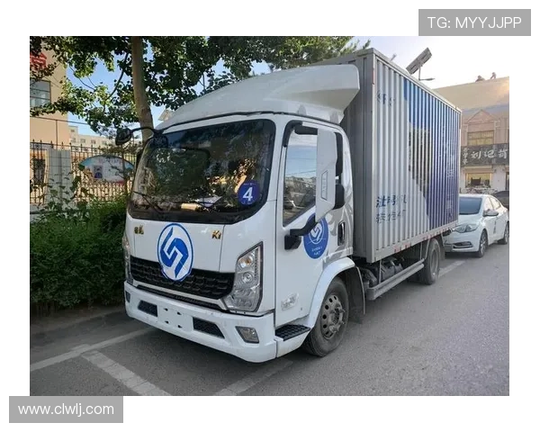 2.5L福康+法士特AMT，还带机械减震座椅，欧马可S1智盈版报13.5万